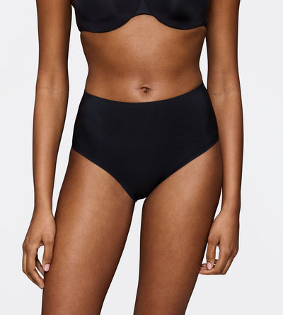 BLACK TRIUMPH BODY MAKE UP ILLUSION CURVE MAXI